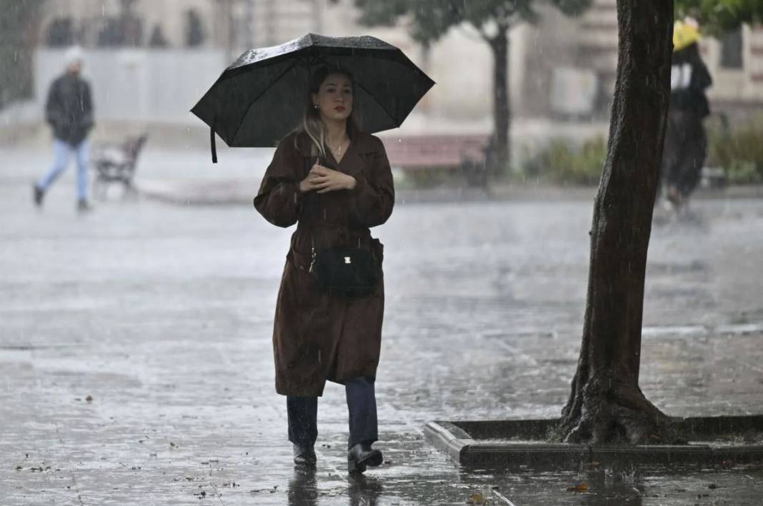 Kuvvetli sağanak geliyor! Meteoroloji il il uyardı: Sel ve su baskınına dikkat - Resim: 5